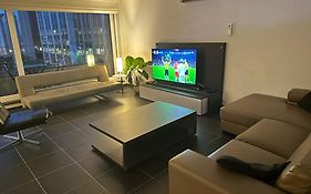 Apartment In Heart Of Brussel City With Balcony View